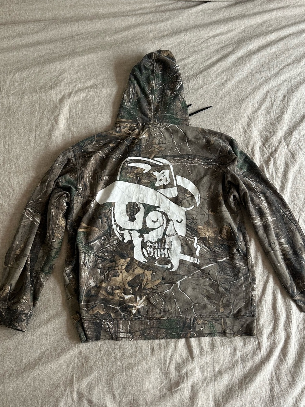 Realtree Camo Cowboy Skull Graphic Hoodie Size Large Streetwear